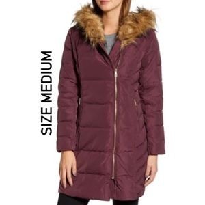 SZ M Cole Haan feather down puffer coat jacket with faux fur trim Merlot maroon